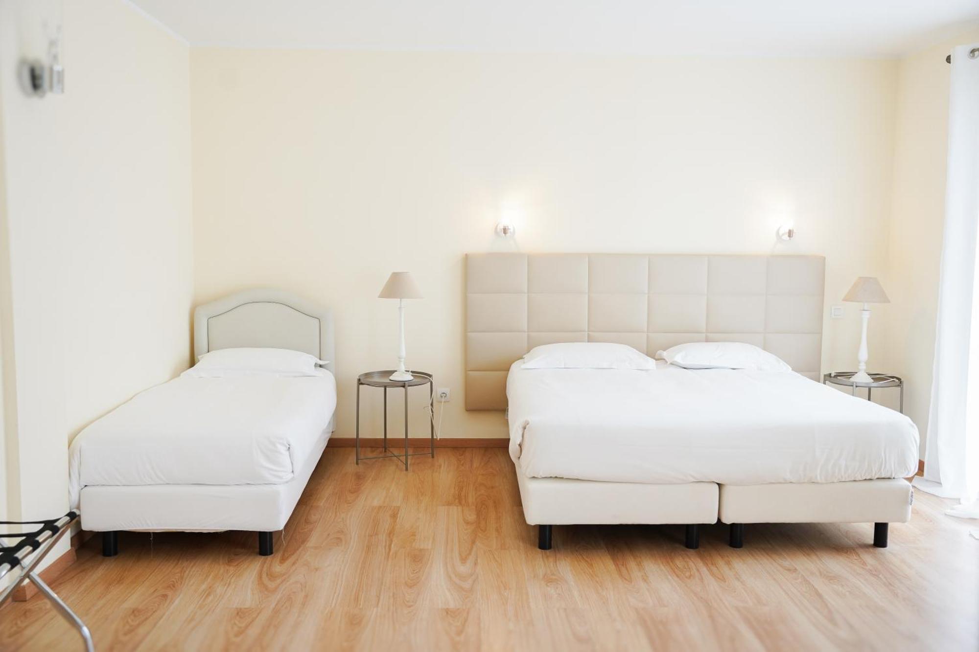 Castellu Hotel Lucciana  Buitenkant foto