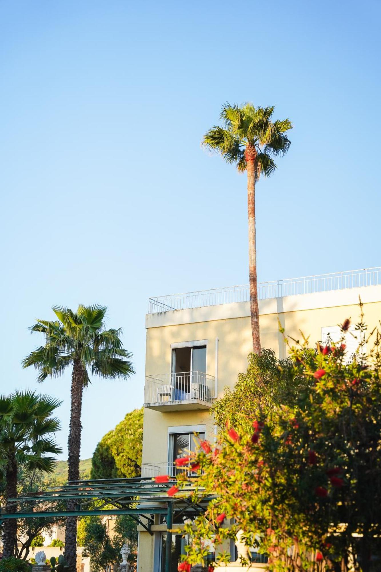 Castellu Hotel Lucciana  Buitenkant foto
